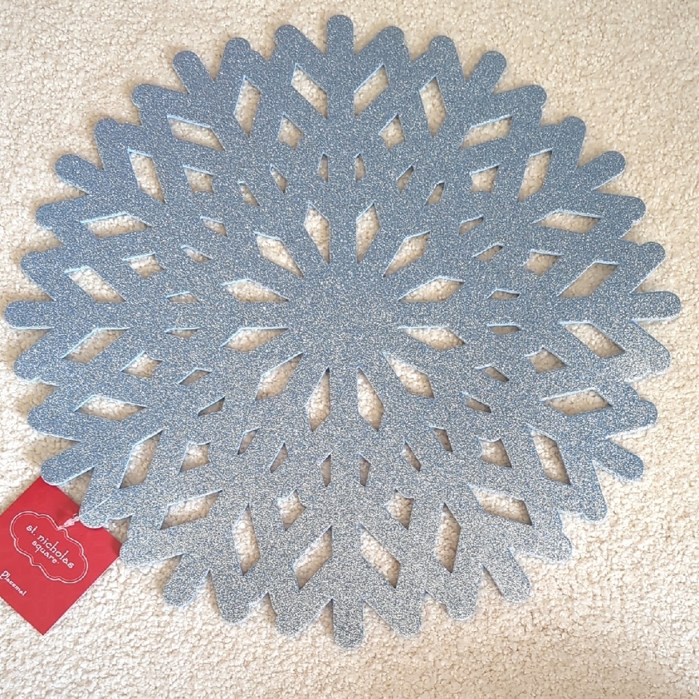 6 Blue Decorative Snowflake Placemats